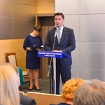 Przemówienia gości podczas części oficjalnej na auli WSzS