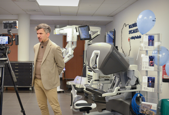 16 listopada - Bialskie Dni Chirurgii Robotycznej - lek. Daniel Burdzy, chirurg, koordynator w zakresie wdrażania i realizacji projektu robotyka operacyjna w Wojewódzkim Szpitalu Specjalistycznym w Białej Podlaskiej.