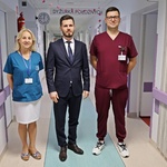 Dyrektor Wojewódzkiego Szpitala Specjalistycznego wraz z Kierującymi Oddziałem Ginekologiczno-Położniczym.