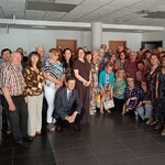Majowe spotkanie WKS - zdjęcie grupowe przed aulą WSzS.